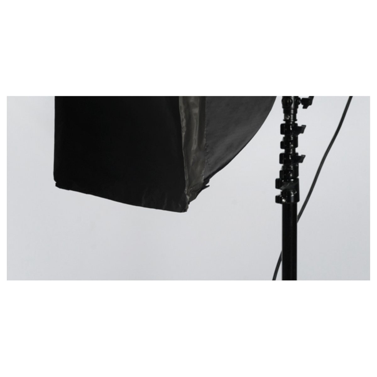 デジタルエッセンシャルズ両面マットフィルムペーパーロール、写 - Photography Lighting Essentials のレビューと価格